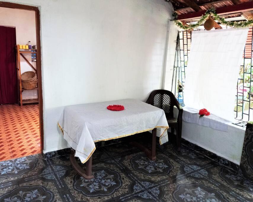Cockerel Homestay - Traditional Beach Village - Goa كِناكونا المظهر الخارجي الصورة